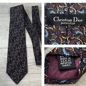 CHRISTIAN DIOR 100% Silk Tie. —56” X 3.75”—